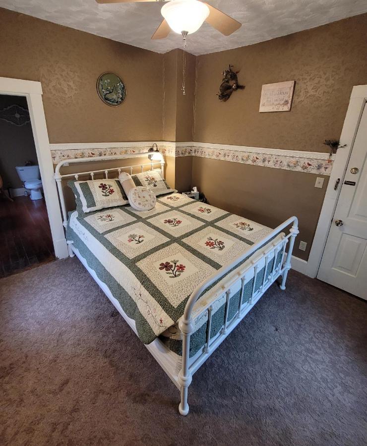 Prairie House Manor Bed And Breakfast De Smet ภายนอก รูปภาพ