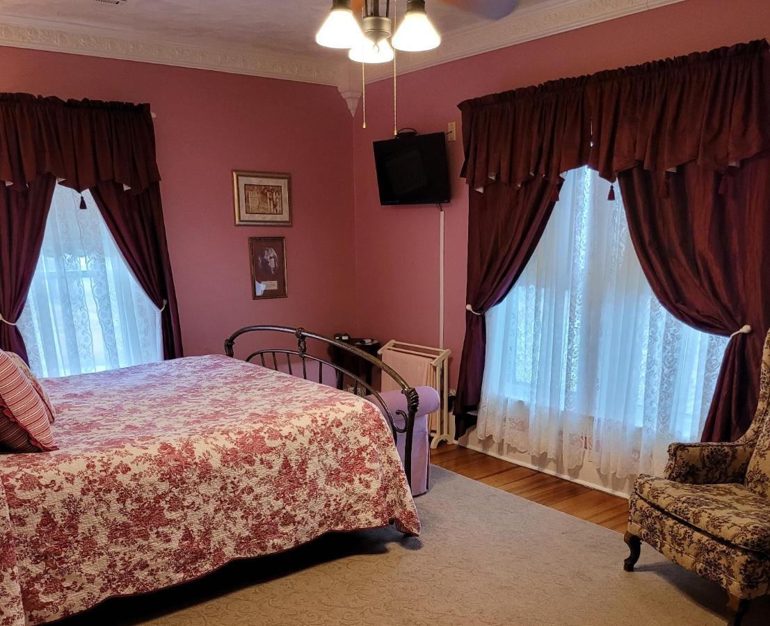 Prairie House Manor Bed And Breakfast De Smet ภายนอก รูปภาพ
