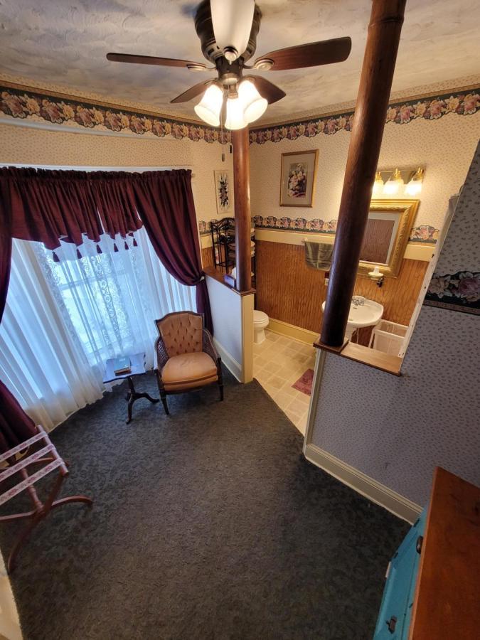 Prairie House Manor Bed And Breakfast De Smet ภายนอก รูปภาพ