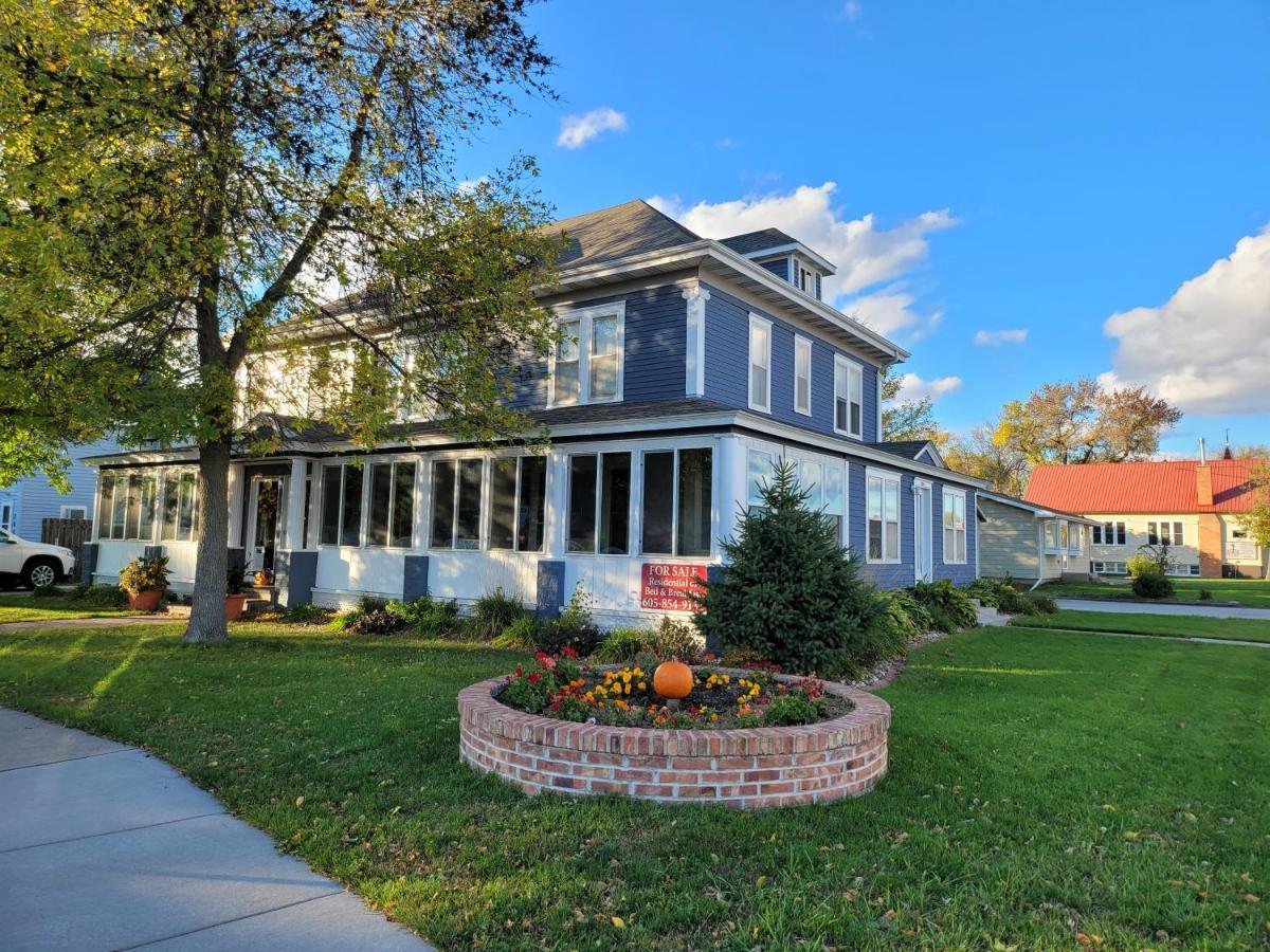 Prairie House Manor Bed And Breakfast De Smet ภายนอก รูปภาพ